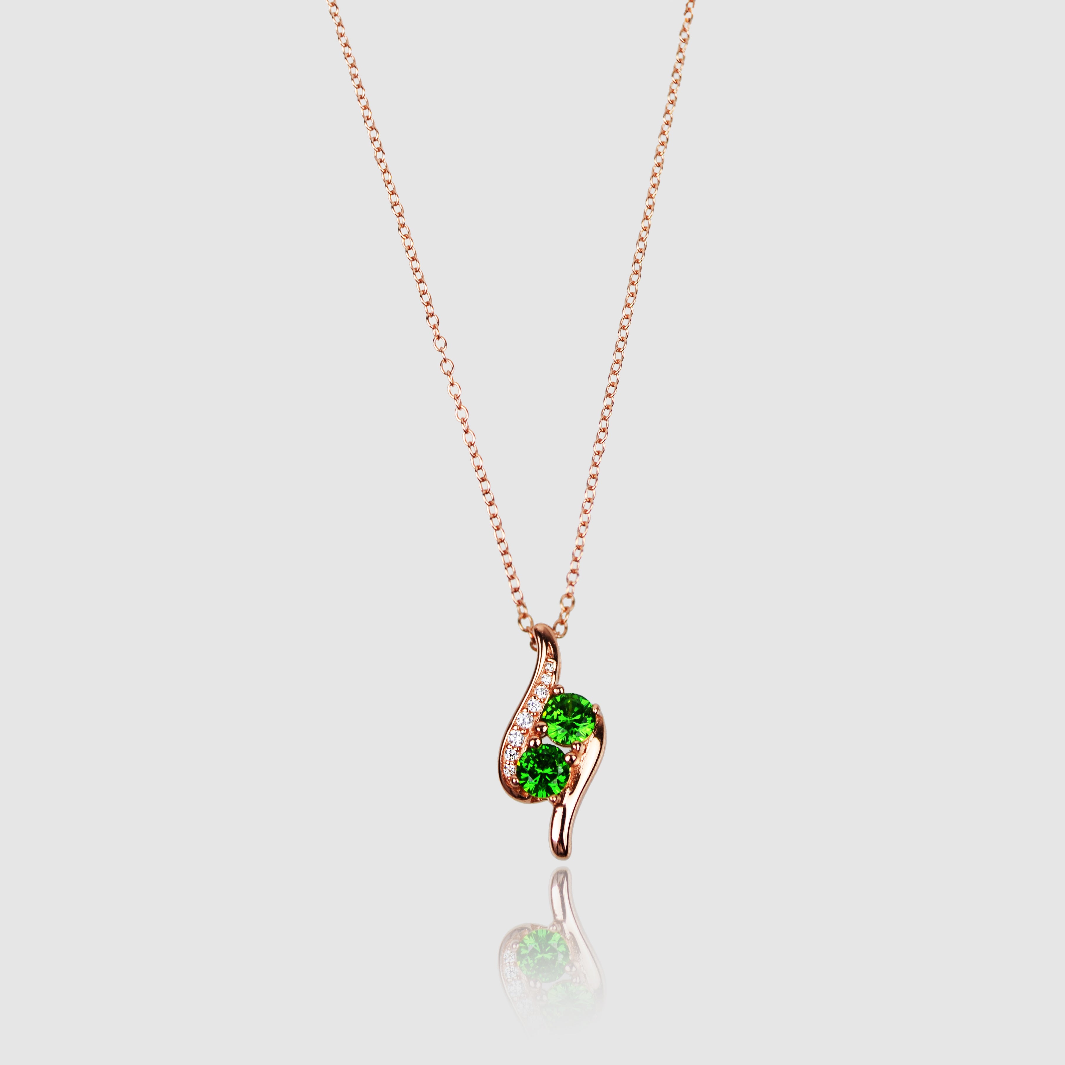 AMBITIOUS  - Emerald Gemstone Necklace